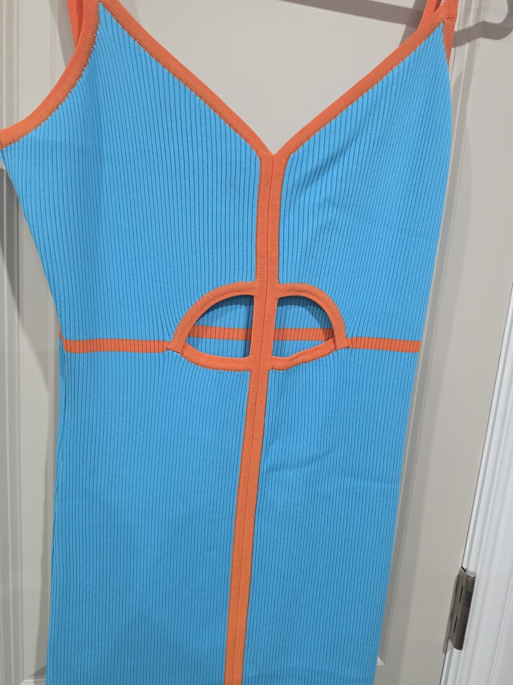 Anthro x Siempre Knit Contrast Midi Dress L NWT - Picture 4 of 9